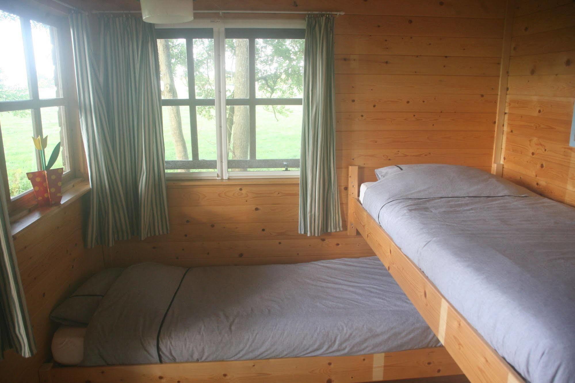 Countryside Eco Natuurhuisjes Ee Екстериор снимка